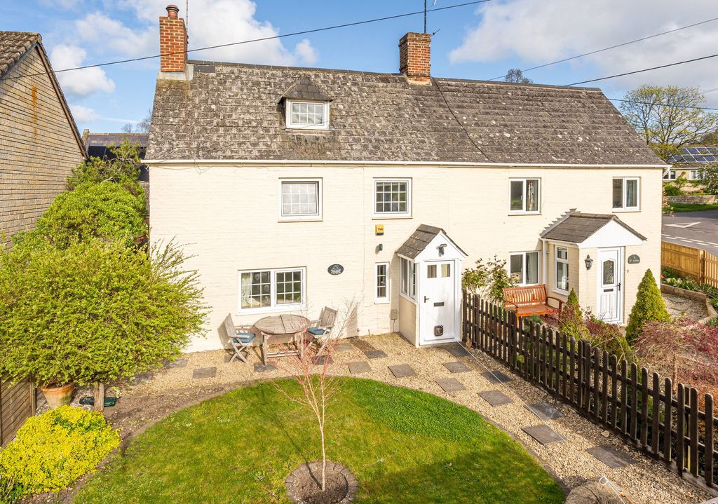 4 bed cottage for saleThe Tawneys, Winkins Lane, Great Somerford, Chippenham SN15