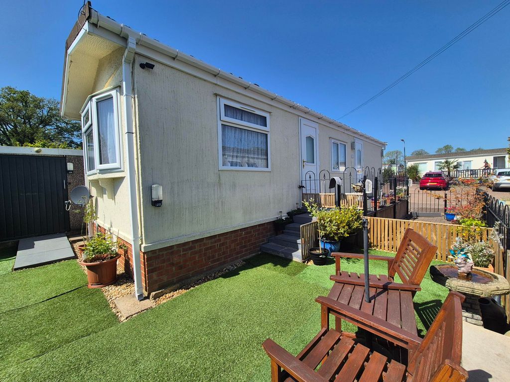 Additional image 12 of 1 bed mobile/park home for saleTheddingworth Road, Lubenham, Market Harborough LE16