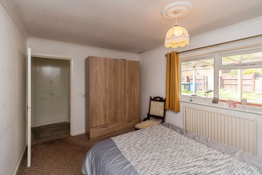 Additional image 11 of 3 bed bungalow for saleWeston Drive, Cheslyn Hay, Walsall WS6