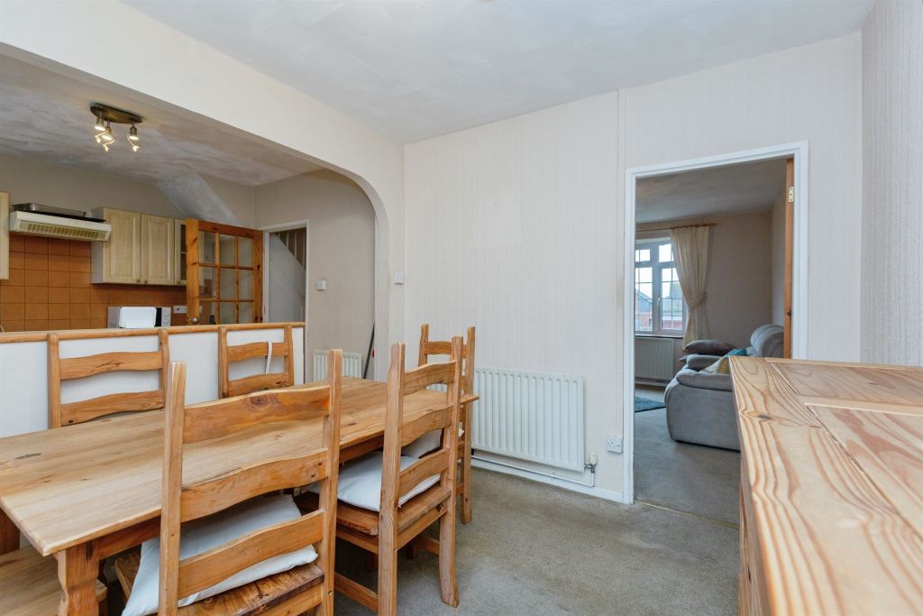 Additional image 13 of 3 bed semi-detached house for saleSelby Avenue, Leicester LE5