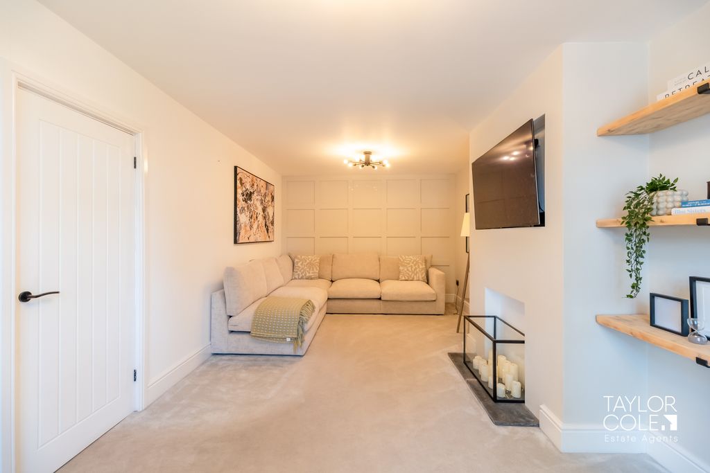 Additional image 4 of 3 bed semi-detached house for saleComberford Road, Tamworth B79