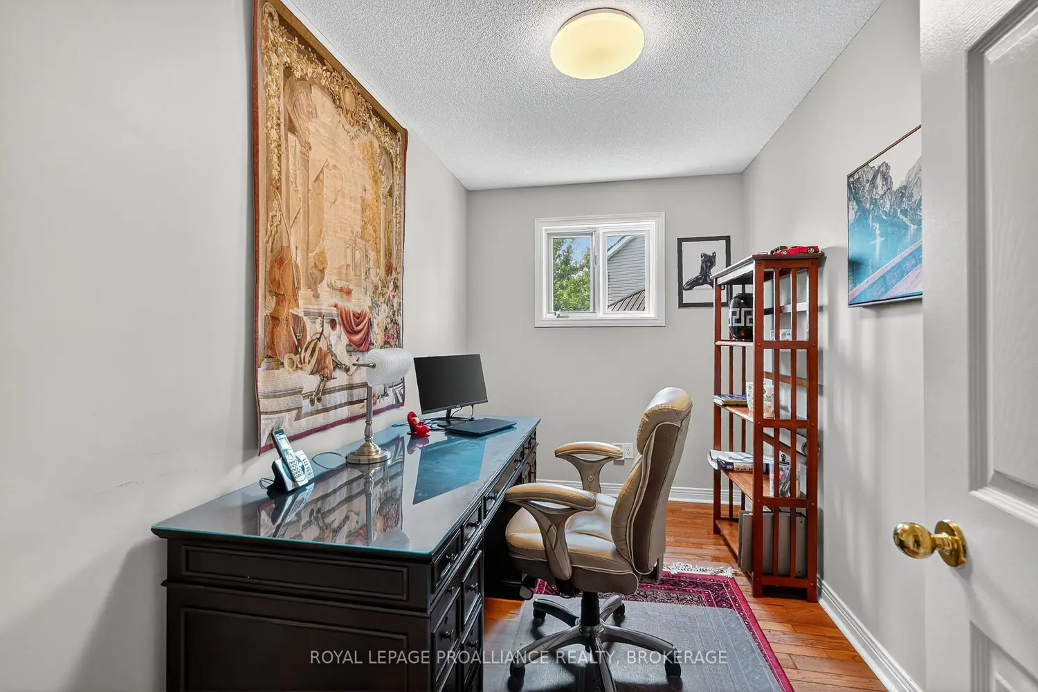 Additional image 6 of 1098 Caitlin Crescent