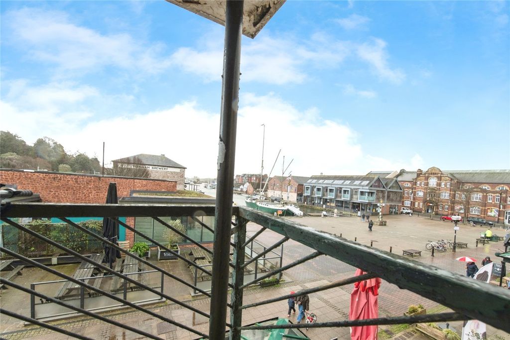 2 bed flat for saleWaterside, Exeter, Devon EX2 photo 4