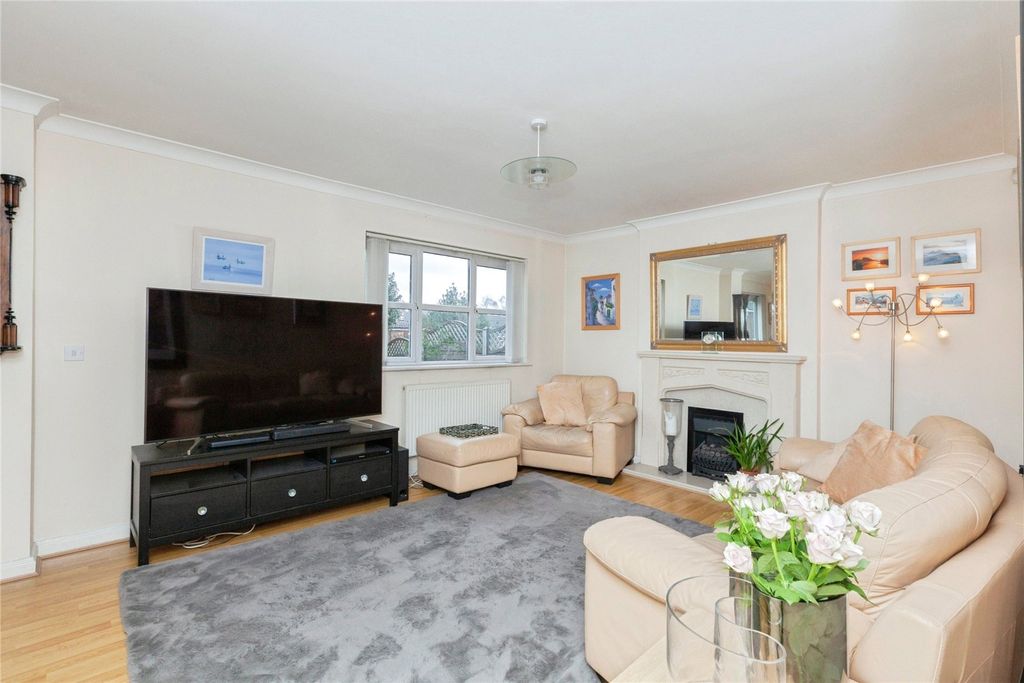 Additional image 2 of 4 bed detached house for saleBridgemere Close, Glen Parva, Leicestershire LE2