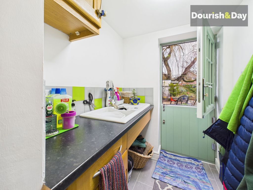 Additional image 12 of 4 bed detached house for saleCornwall Drive, Saxonfields, Stafford ST17