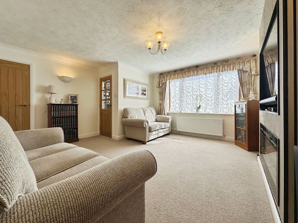 Additional image 5 of 4 bed detached house for saleRichmond Drive, Perton, Perton, Wolverhampton WV6