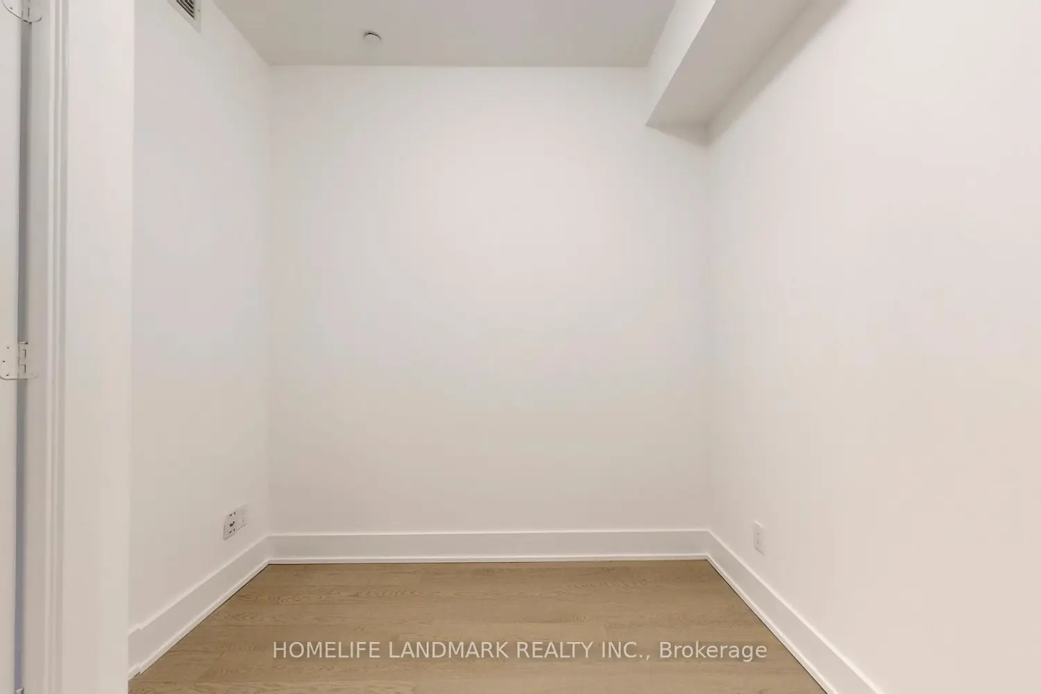 Additional image 9 of 200 Bloor Street 2305