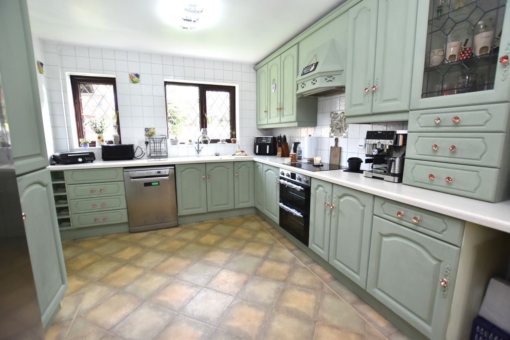 Additional image 3 of 4 bed detached house for saleChestnut Road, Loggerheads TF9