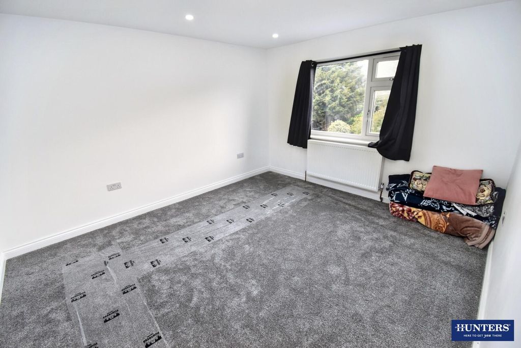 Additional image 14 of 5 bed semi-detached house for saleTythorn Drive, Wigston LE18