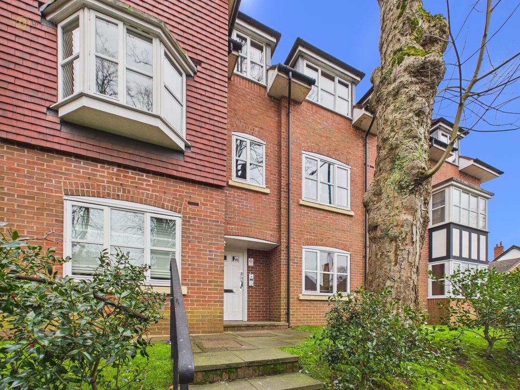 Additional image 9 of 2 bed flat for saleBelwell Lane, Four Oaks, Sutton Coldfield B74