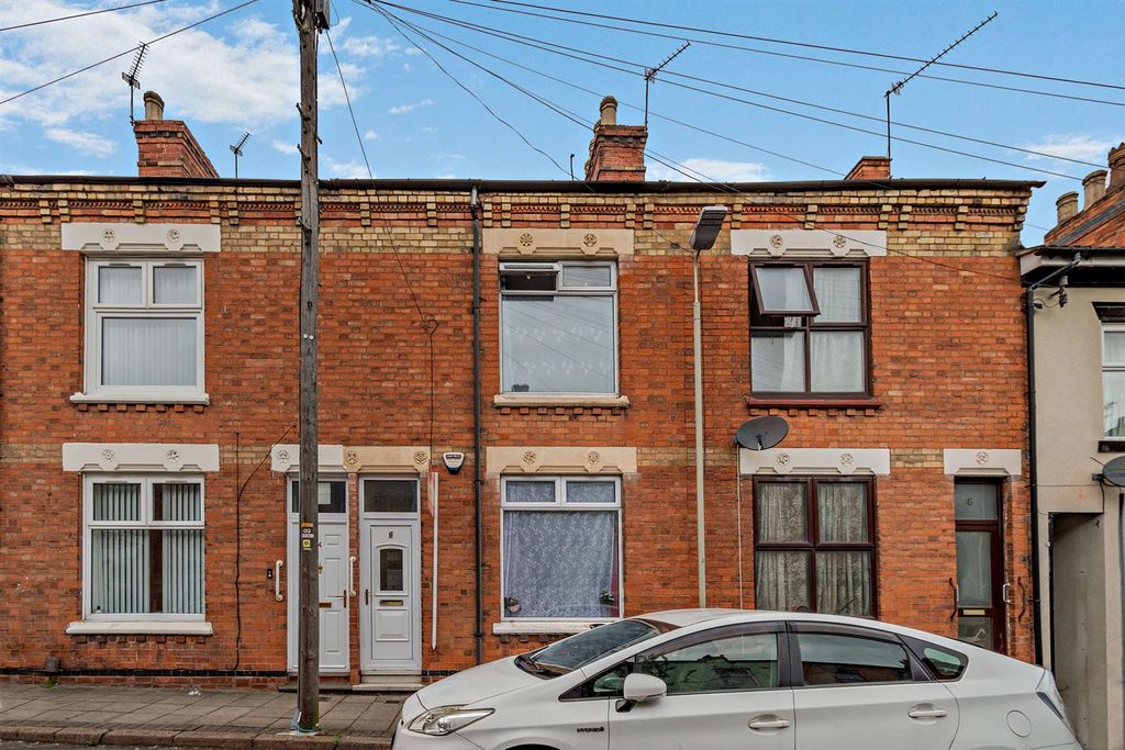 3 bed terraced house for saleMaynard Road, Leicester LE2