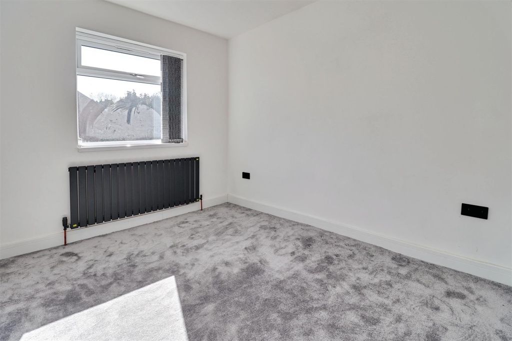 Additional image 29 of 4 bed semi-detached house for saleLower Milehouse Lane, Newcastle ST5