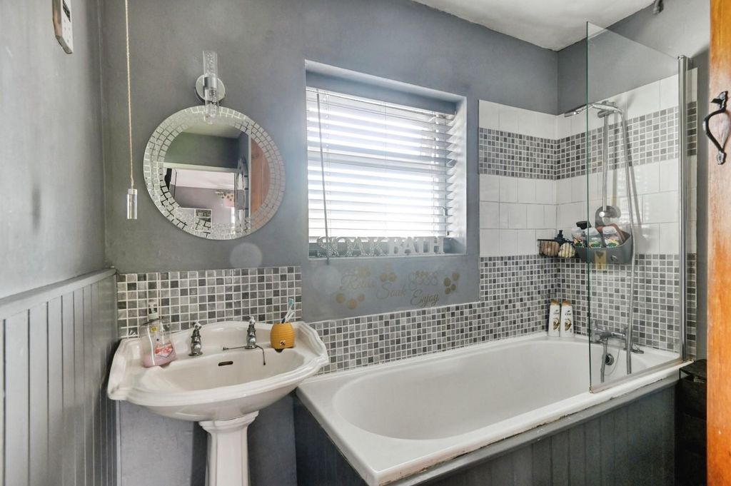 Additional image 15 of 3 bed cottage for saleMain Road, Wigginton, Tamworth B79