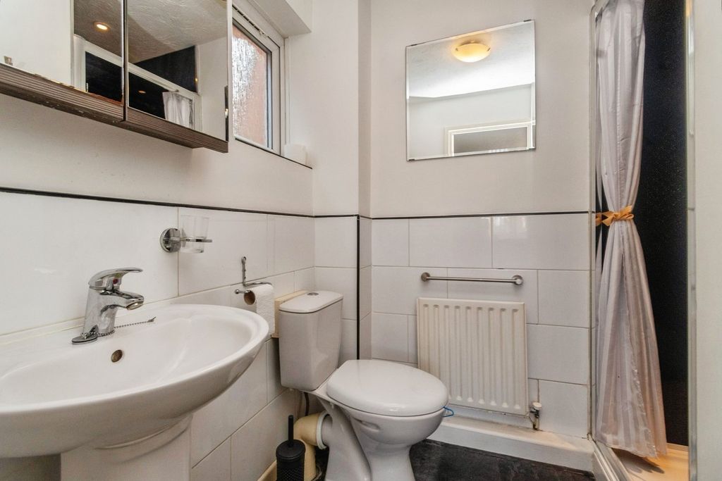 Additional image 12 of 5 bed detached house for saleClematis Drive, Pendeford, Wolverhampton WV9