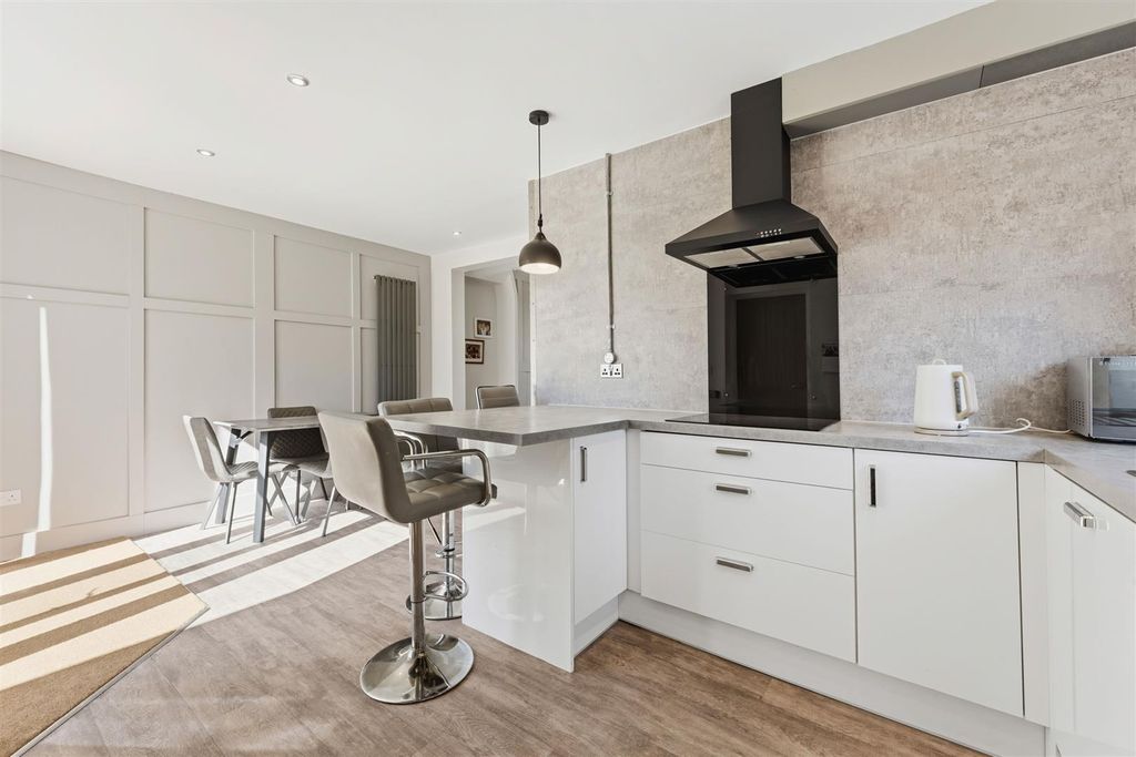 Additional image 6 of 3 bed semi-detached house for sale- Northampton Road, Welford NN6