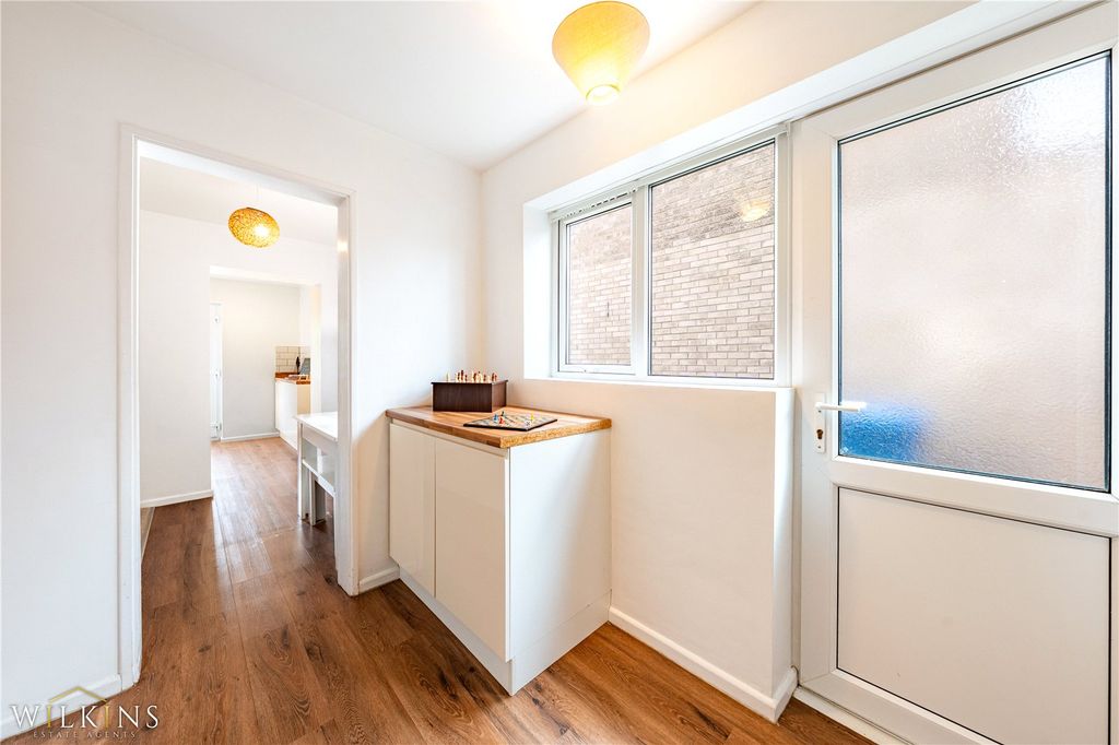 Additional image 8 of 3 bed semi-detached house for saleHighcliffe Road, Tamworth, Staffordshire B77
