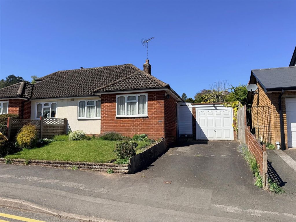 2 bed semi-detached bungalow for saleFairfield Drive, Kinver, Stourbridge DY7