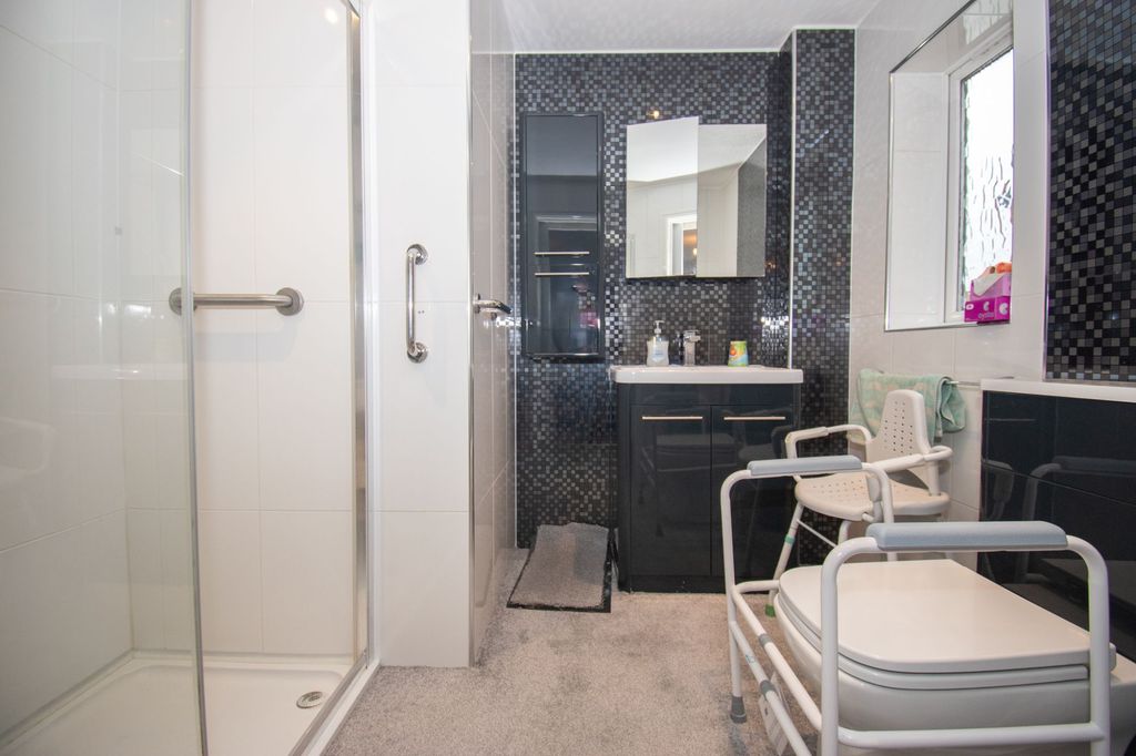 Additional image 14 of 5 bed detached house for saleLady Hay Road, Leicester LE3