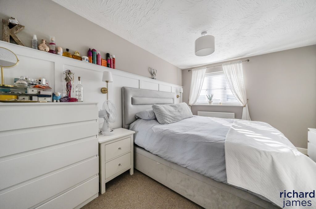 Additional image 8 of 4 bed detached house for saleSkew Bridge Close, Royal Wootton Bassett SN4