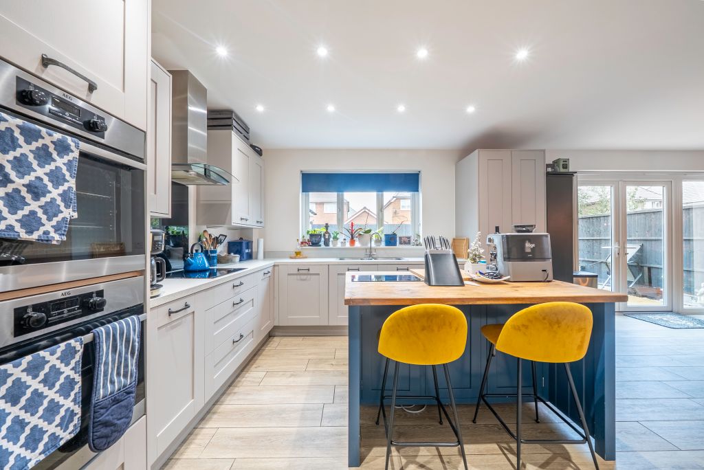 Additional image 4 of 3 bed detached house for saleHadrian Way, Nuneaton, Warwickshire CV11