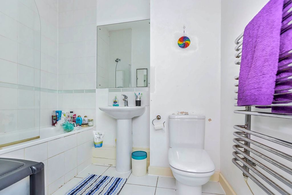 Additional image 7 of 2 bed flat for saleWestern Road, Leicester LE3