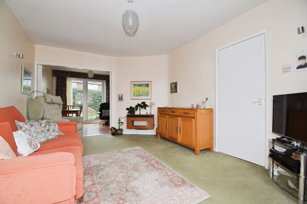 Additional image 2 of 3 bed semi-detached house for saleHighgate Avenue, Birstall, Leicester, Leicestershire LE4