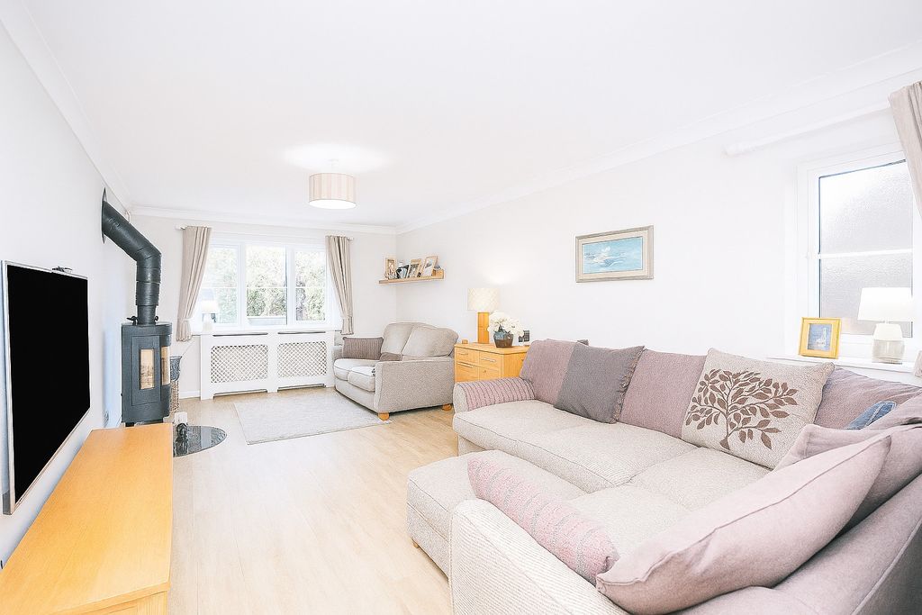 Additional image 4 of 5 bed detached house for saleCherry Tree Close, Husbands Bosworth, Lutterworth LE17
