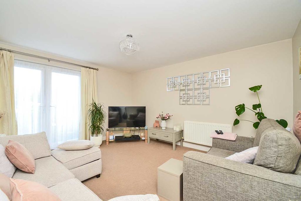 Additional image 2 of 2 bed flat for salePear Tree Close, Lichfield WS14