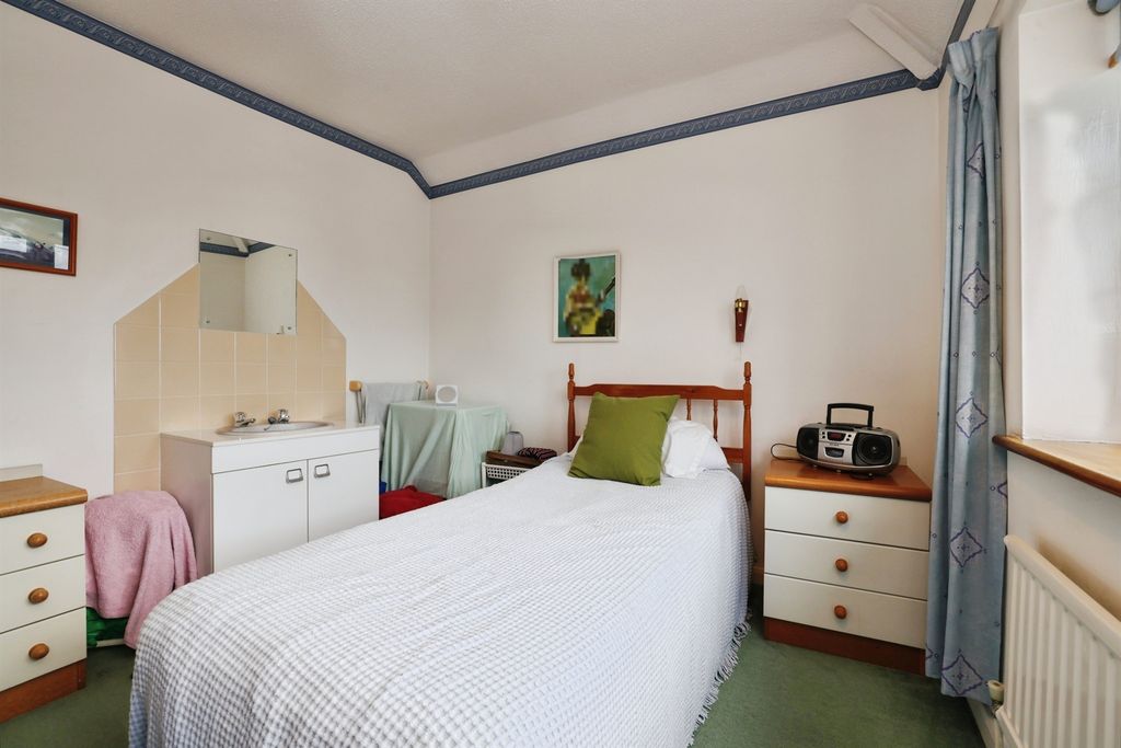 Additional image 12 of 3 bed semi-detached house for saleLarkhill Road, Durrington, Salisbury SP4