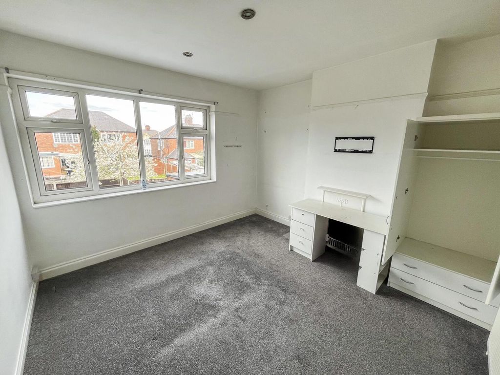 Additional image 10 of 4 bed semi-detached house for saleGlenfield Road, Leicester, Leicestershire LE3