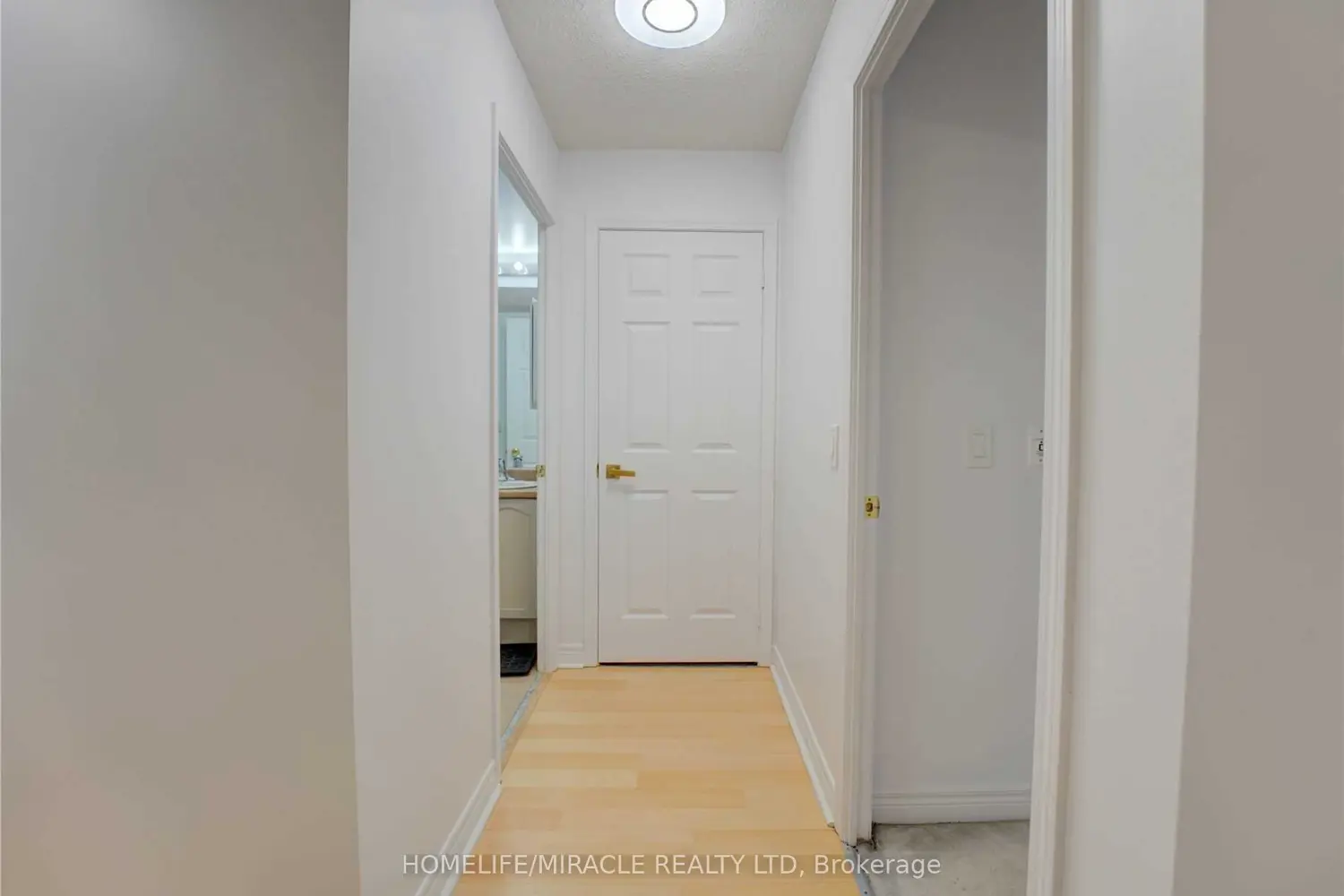 Additional image 13 of 30 Grand Trunk Crescent 1509