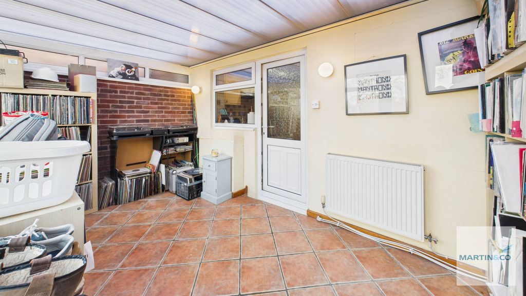 Additional image 10 of 3 bed semi-detached house for saleOrchard Close, Dosthill, Tamworth, Staffordshire B77