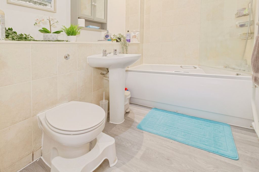 Additional image 12 of 2 bed flat for sale7 Wimbledon Street, Leicester LE1