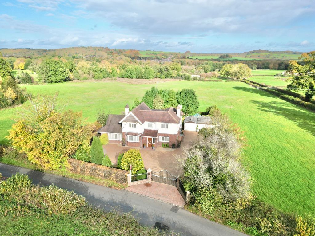 4 bed detached house for saleSandy Lane, Baldwins Gate ST5