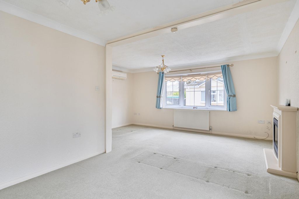2 bed mobile/park home for saleLydeway, Devizes SN10 photo 5