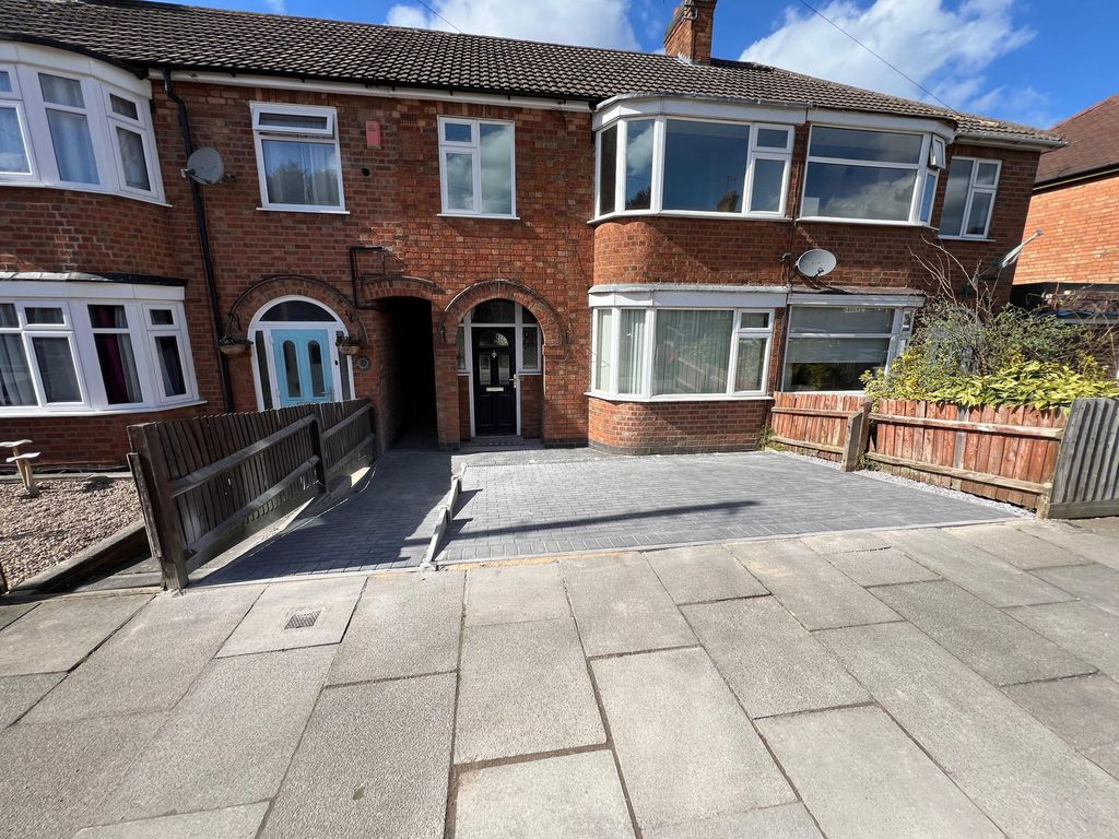 3 bed town house for saleMiddlesex Road, Leicester LE2