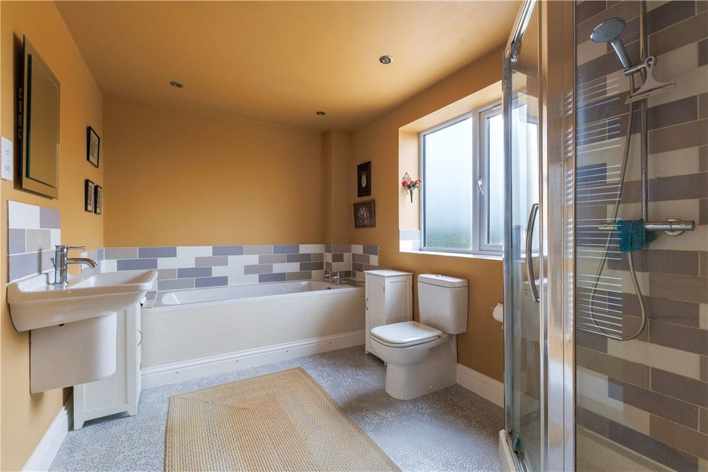 Additional image 17 of 6 bed detached house for saleThe Barton, Clyffe Pypard, Swindon, Wiltshire SN4