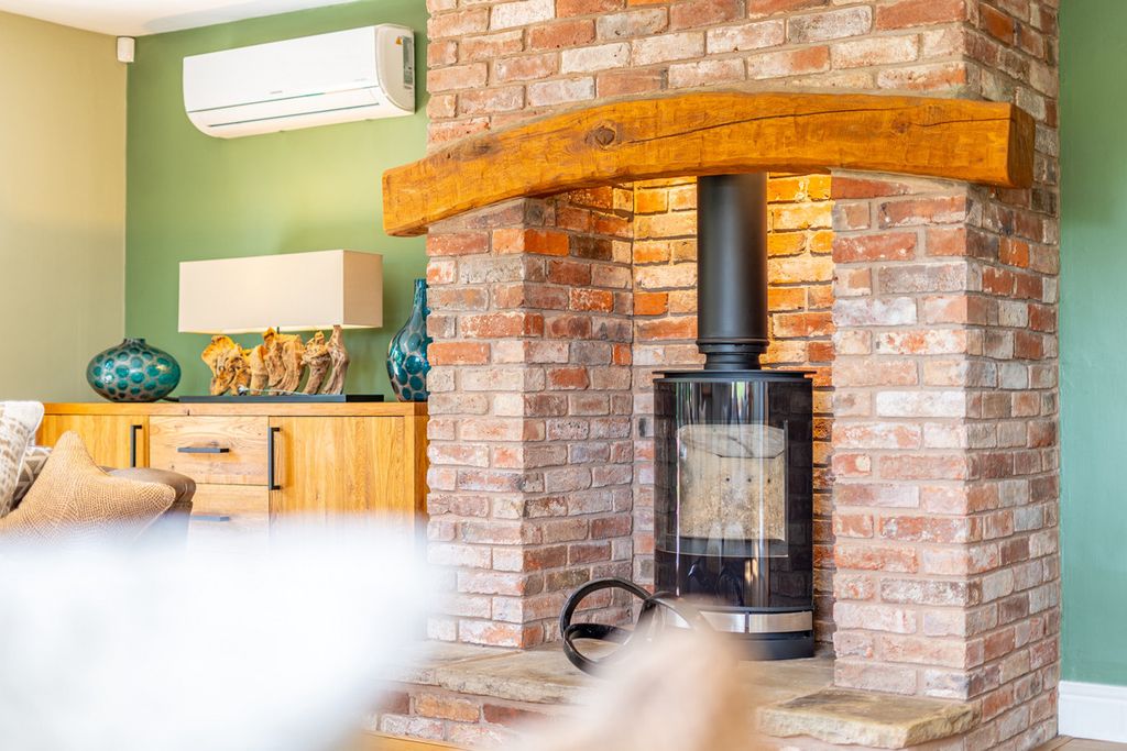 Additional image 5 of 4 bed detached house for saleChapel Lane, Hanbury, Staffordshire DE13