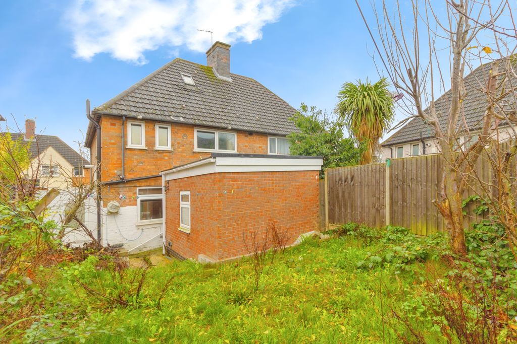 Additional image 15 of 5 bed semi-detached house for saleRedmarle Road, Leicester LE3