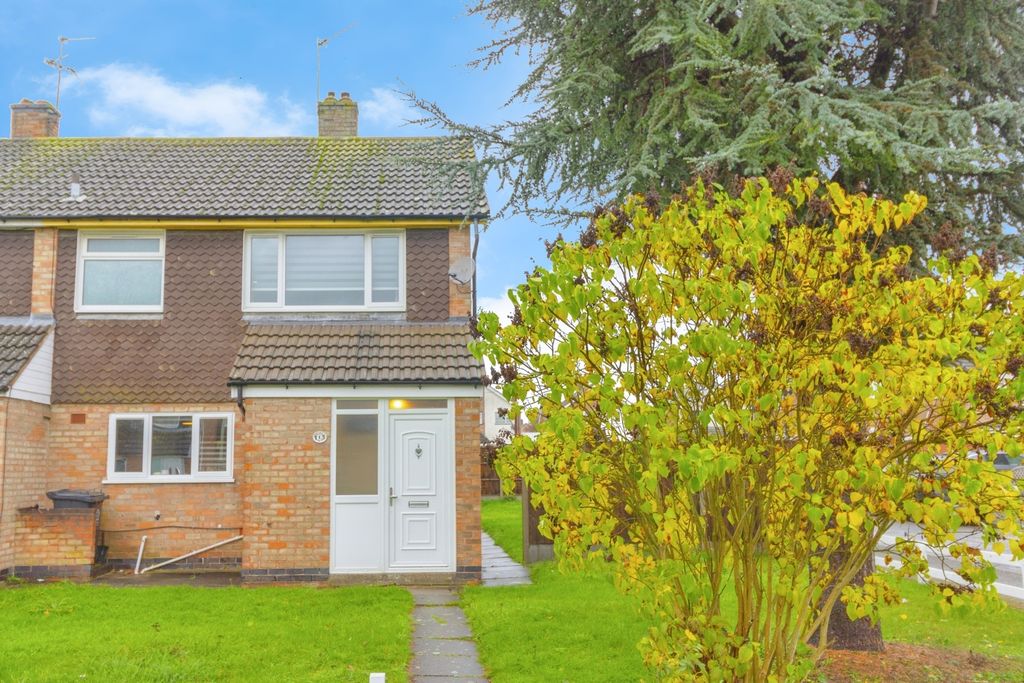 3 bed semi-detached house for saleBorrowdale Way, Leicester, Leicestershire LE5