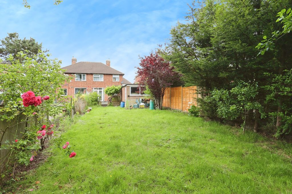 Additional image 5 of 3 bed semi-detached house for saleChestnut Avenue, Leicester, Leicestershire LE5