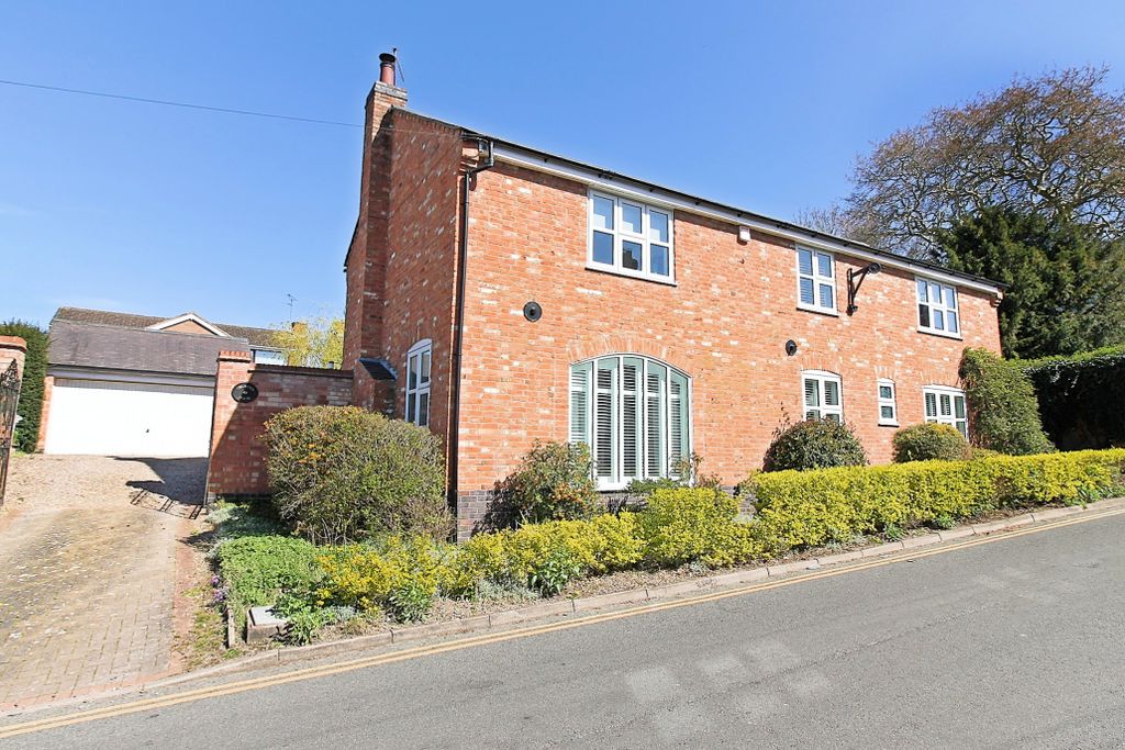 4 bed detached house for saleGrange Lane, Thurnby LE7
