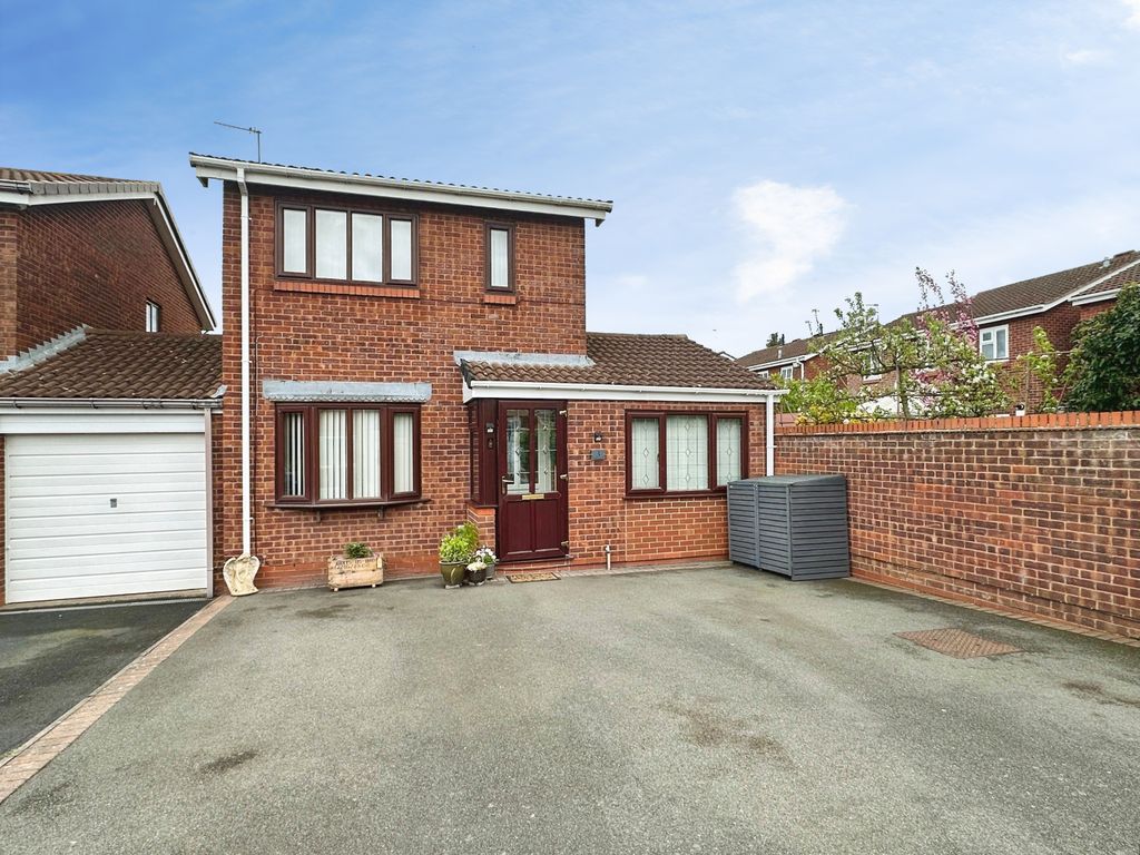 4 bed detached house for saleFurnace Close, Wolverhampton WV5