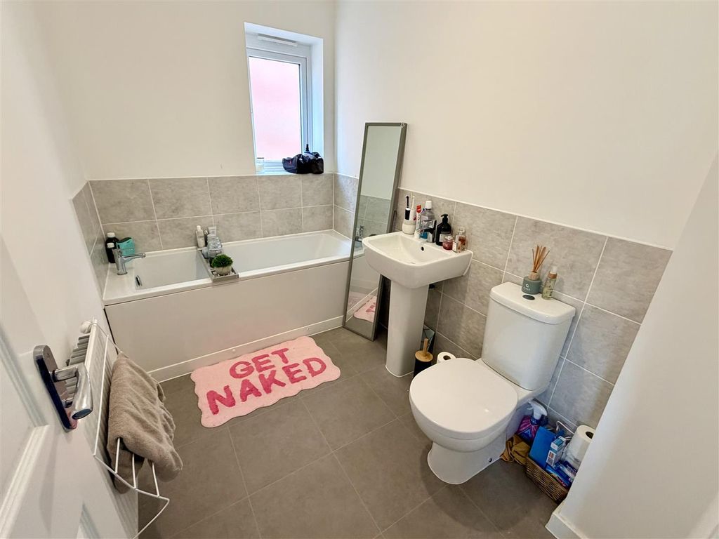 Additional image 14 of 3 bed detached house for saleCaesar Drive, Off Higham Lane, Nuneaton CV11