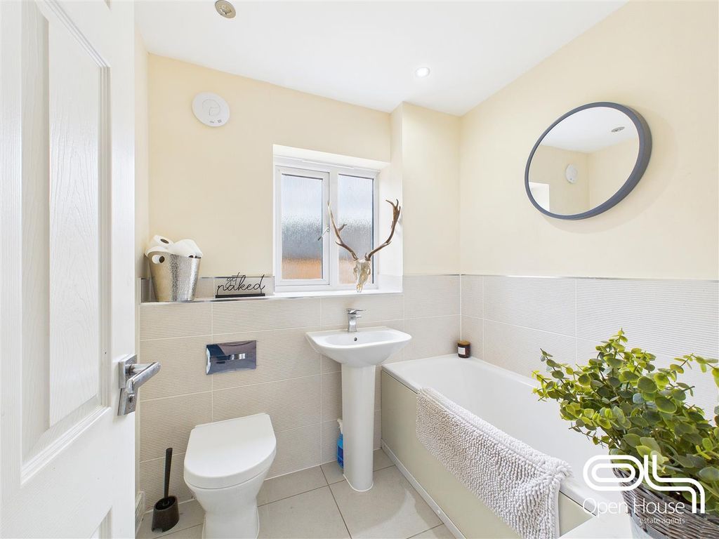 Additional image 17 of 5 bed detached house for saleSergeant Way, Stafford ST17