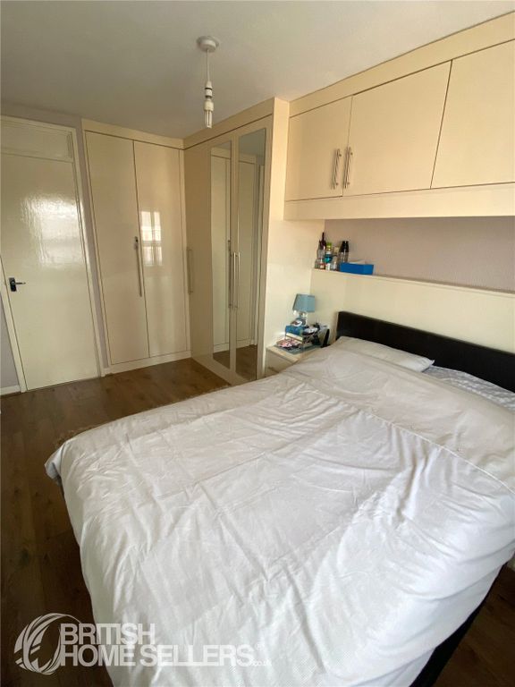 Additional image 10 of 3 bed flat for salePluto Close, Leicester, Leicestershire LE2