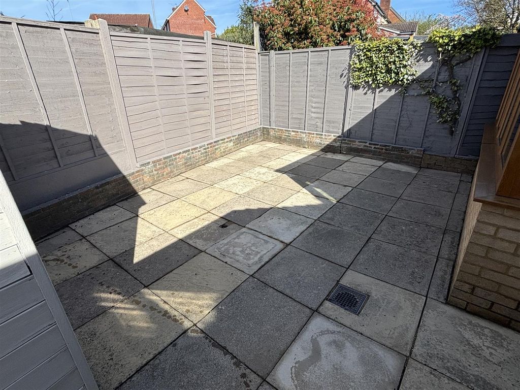 Additional image 16 of 3 bed semi-detached house for saleFitzwarren Close, Chippenham SN15