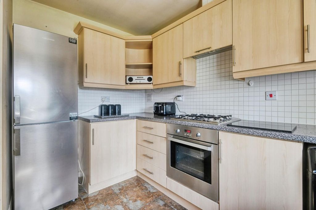 Additional image 4 of 4 bed terraced house for saleTame Close, Wilnecote, Tamworth B77
