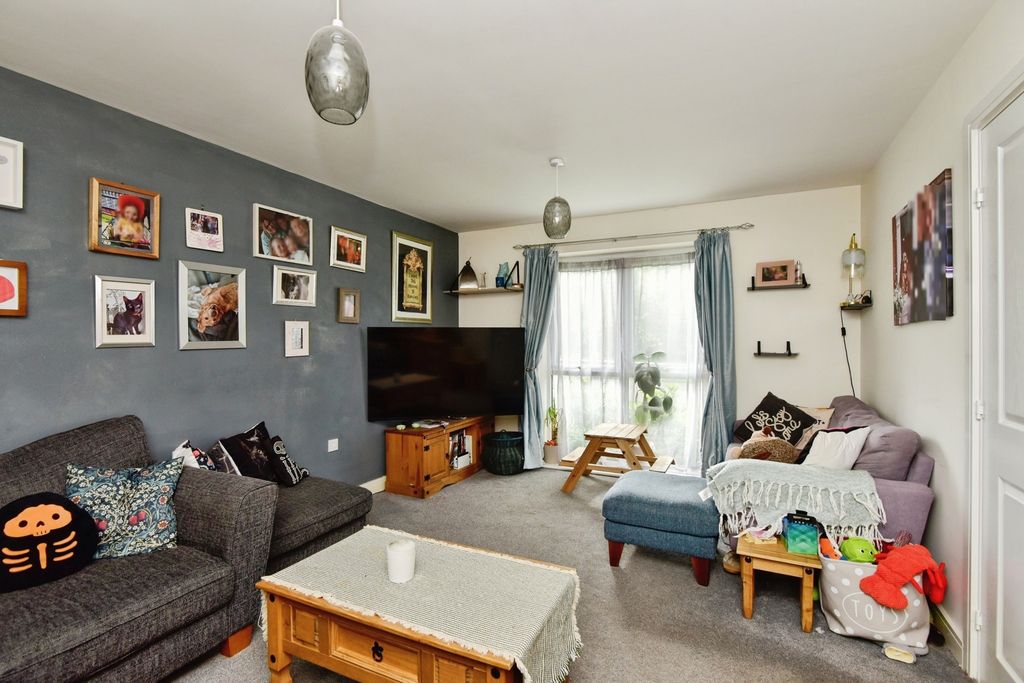 Additional image 2 of 4 bed detached house for saleShetland Drive, Newcastle, Staffordshire ST5
