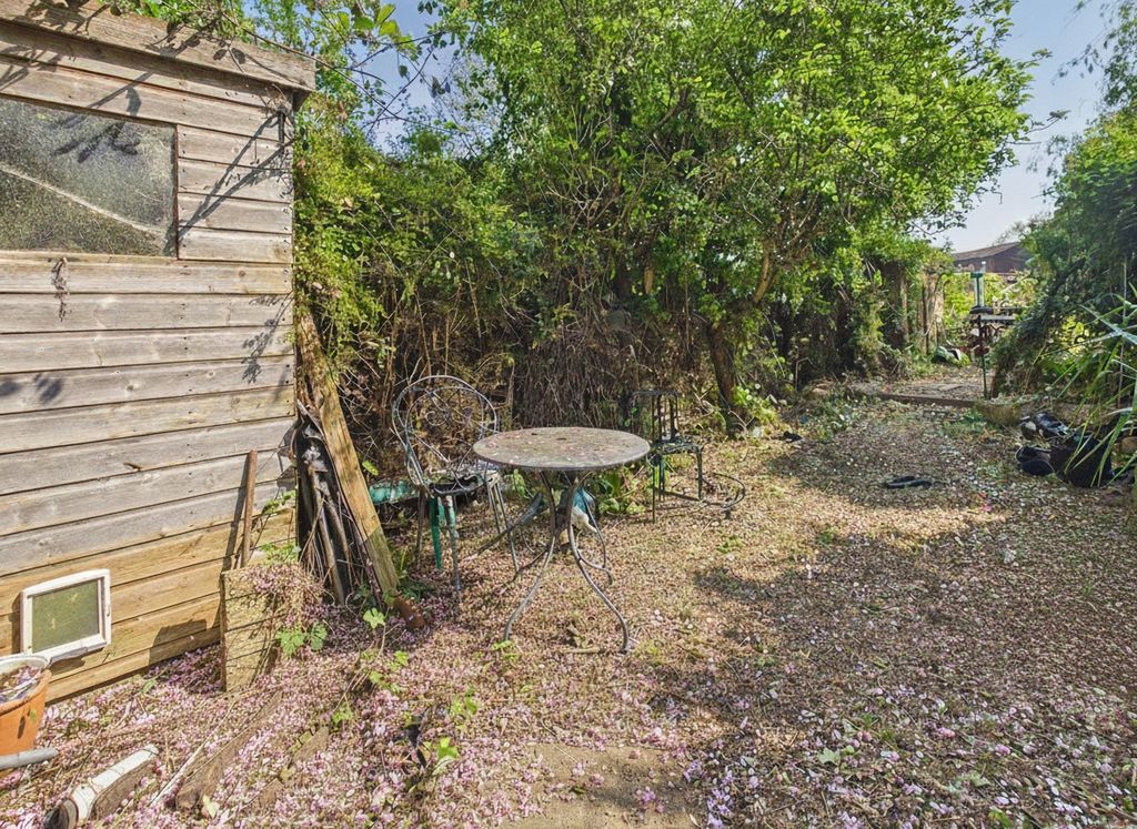 Additional image 23 of 3 bed semi-detached house for saleWoodhouse Lane, Amington, Tamworth B77